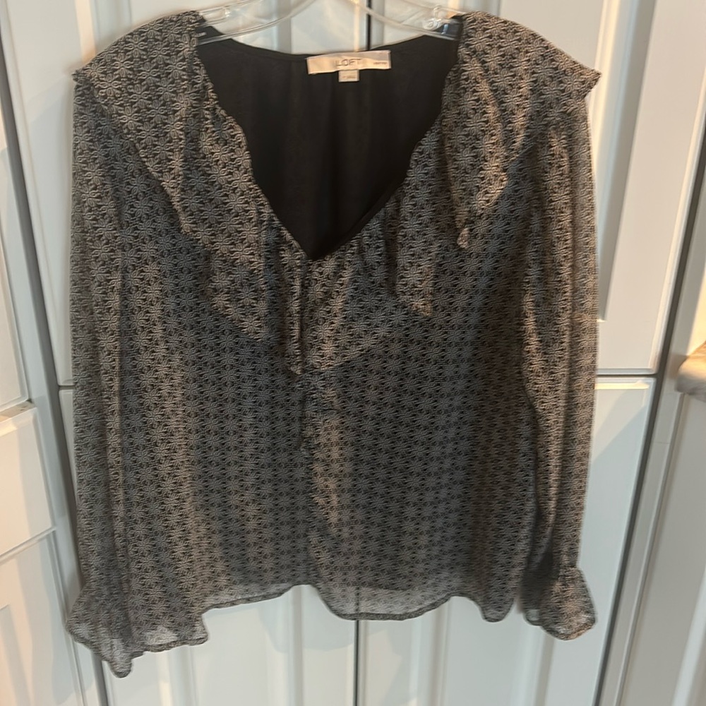 Loft size large petite ruffle v neck blouse in black and light blue.